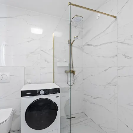 élégant Avec Terrasse Proche Tramway *