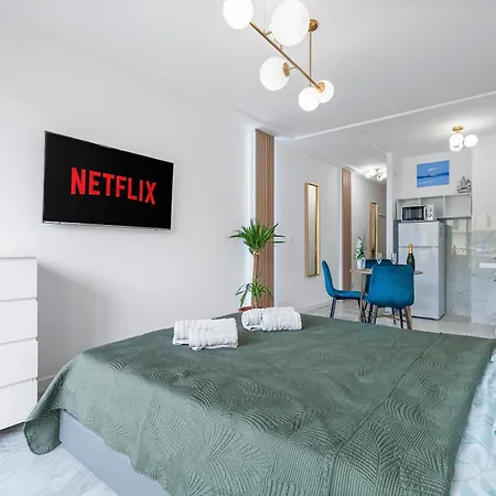 Elegant Avec Terrasse Proche Tramway نيس