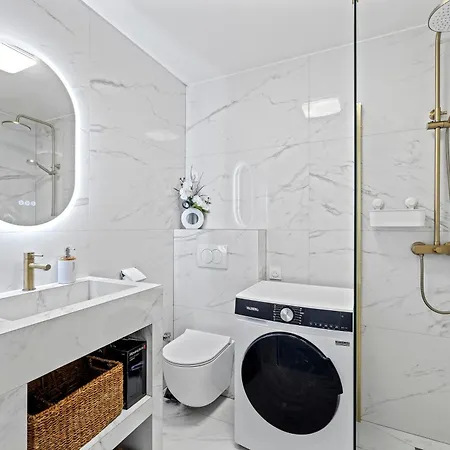 Elegant Avec Terrasse Proche Tramway 尼斯