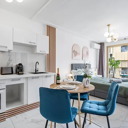 Elegant Avec Terrasse Proche Tramway